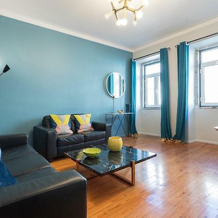 Chiado Bairro Alto, Bright And Newly Renovated 3 Bedroom Apartment, Lisbon Historical Center Exterior photo