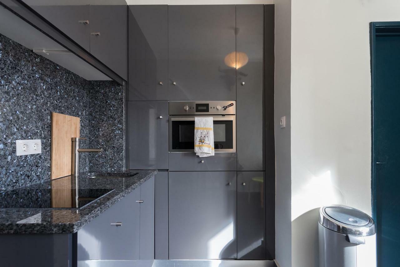 Chiado Bairro Alto, Bright And Newly Renovated 3 Bedroom Apartment, Lisbon Historical Center Exterior photo